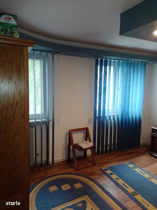 Vând apartament cu 4 camere , amenajat lux , Str. Ady Endre