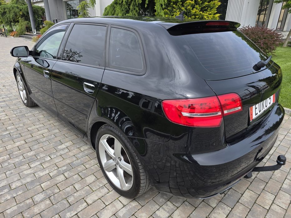 AUDI A3 # 3 x Sline # 1.4 Benzina 122cp # EURO 5 # CUTIE AUTOMATA DSG II 7+1 # BiXenon # Navigatie # Semipiele # Volan Sline Tesit cu padele # BOSE