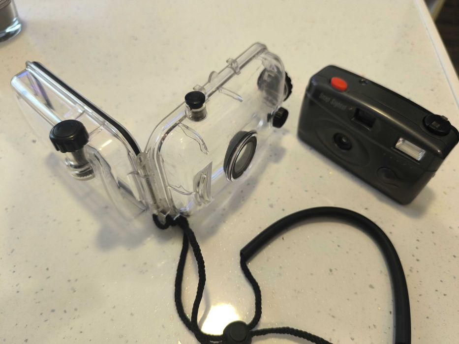 Подводна камера, филмова, с 36-кадрова лента.