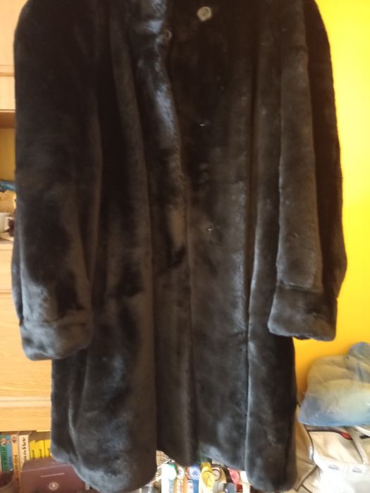 Haina blana sintetica femei