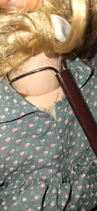 Порцеланова колекционерска кукла