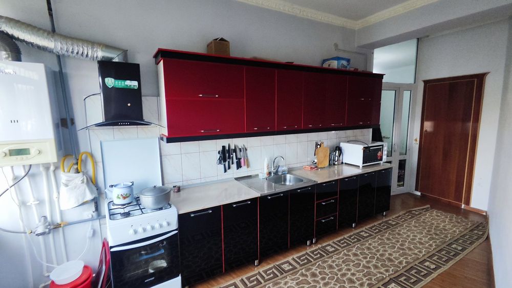 Kvartira 110 kv.m Shaxrisabz Med texnikum ro'parasida