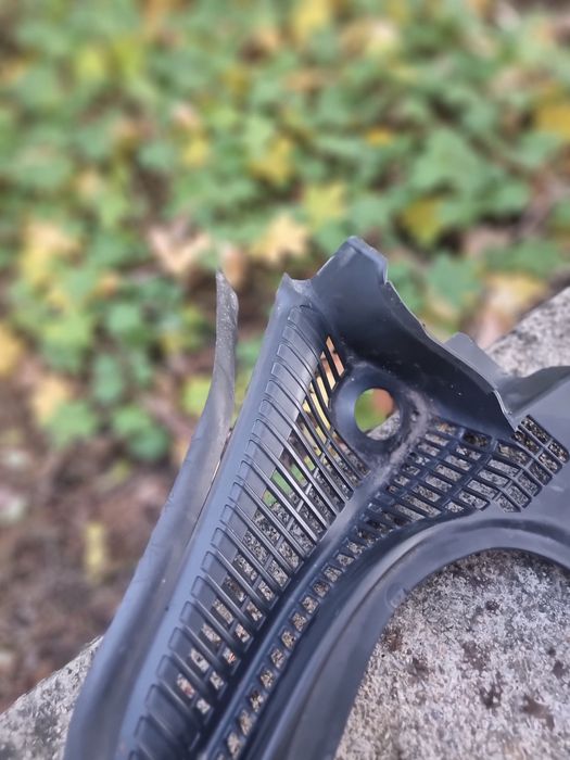 Декоративна кора чистачки пежо 508