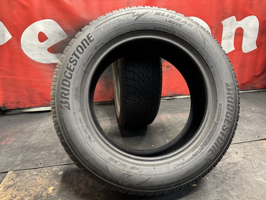 215 65 17, Зимни гуми, Bridgestone BlizzakLM005, 2 броя