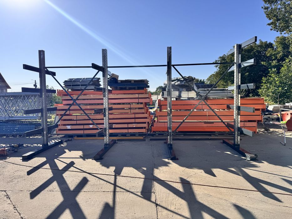 Rafturi metalice cantilever
