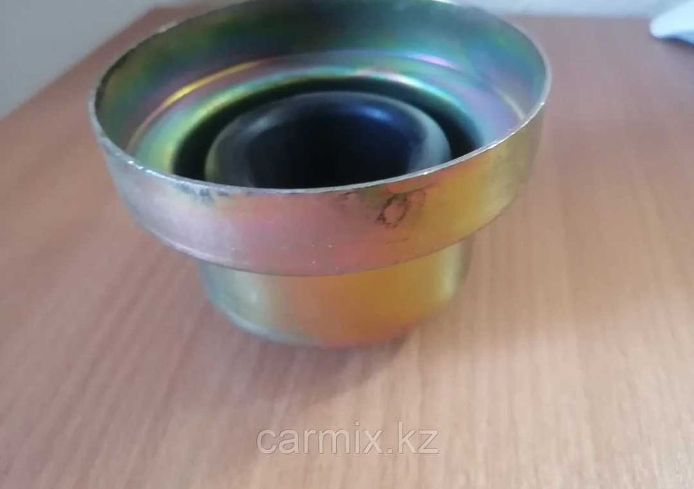 Пыльник шруса на Mitsubishi