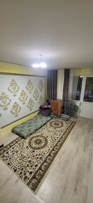 3 комн квартира на 15мкр