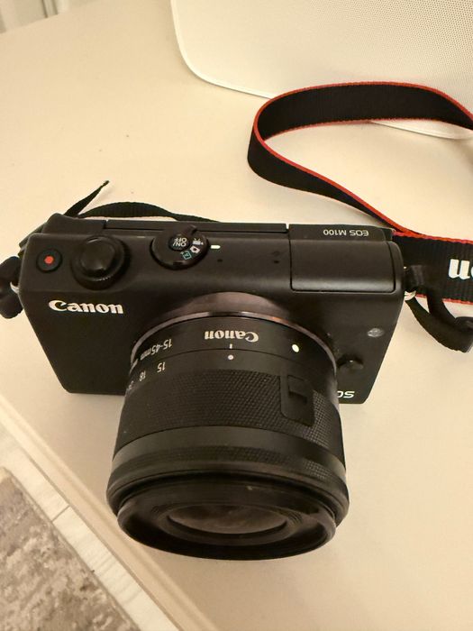 Aparat foto CANON M100
