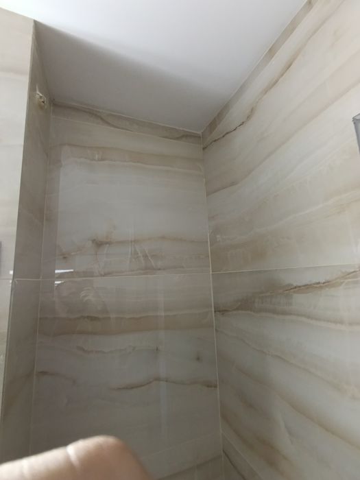 2 camere renovat, balcon mare, etaj 2