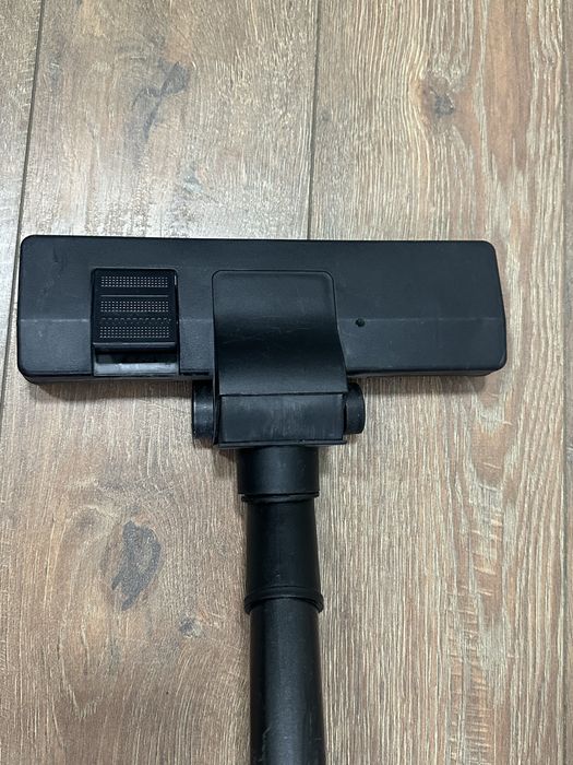 Продам пылесос LG 1600W