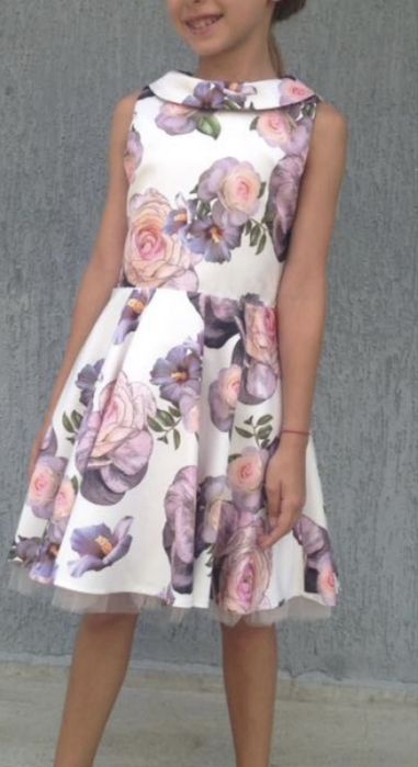 Рокля  на Contrast/128см/ на цветя