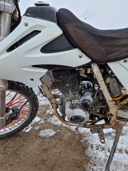 Продам мотоцикл Enduro 200