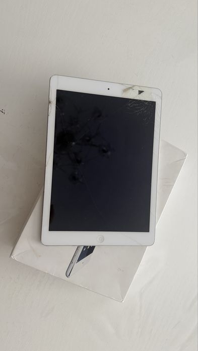 IPad Air  старой модели