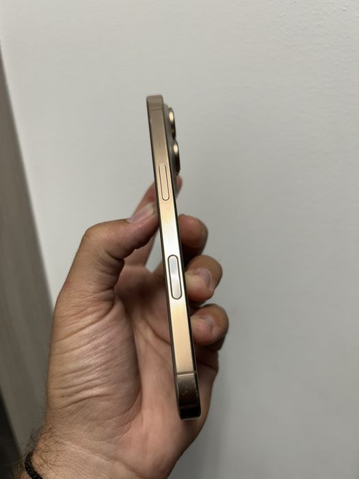 Iphone 16 Pro 128GB Gold