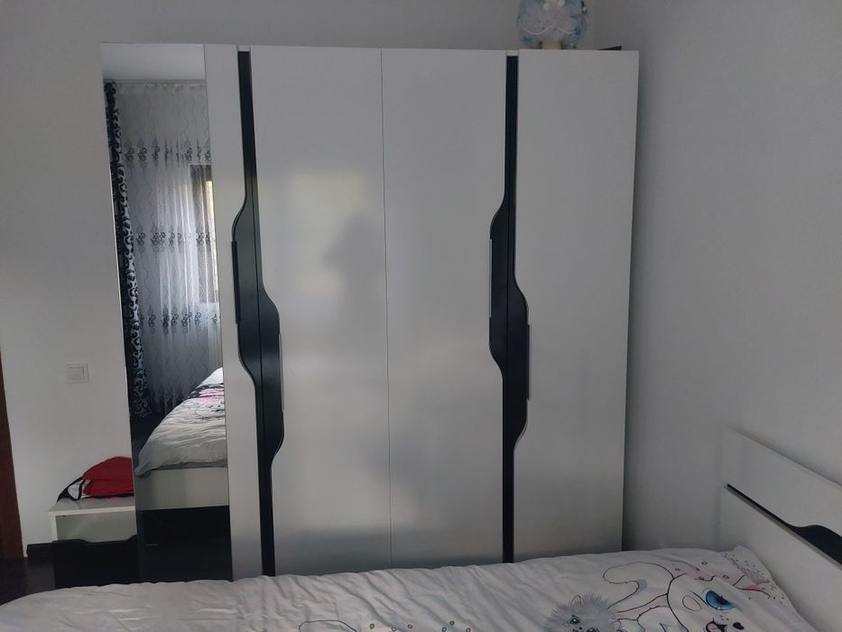 Vand Dormitor Complect