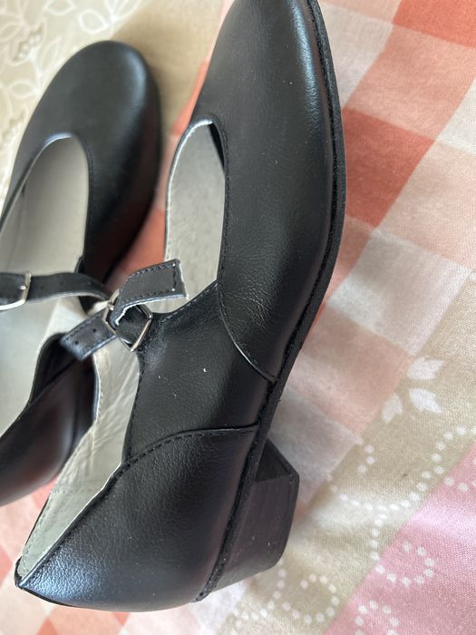 Народные туфли череые кожа