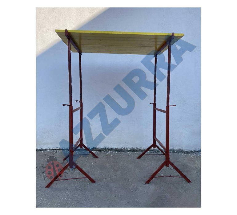 schela interior capra cu picioare rotative