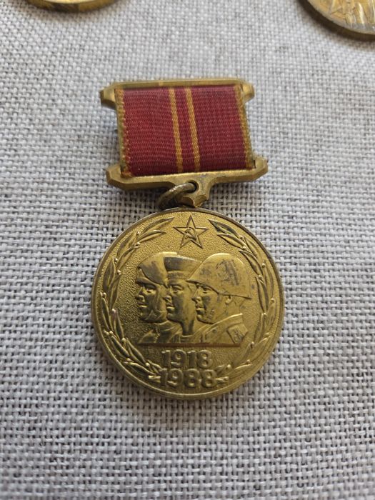 Медаллар сатылады