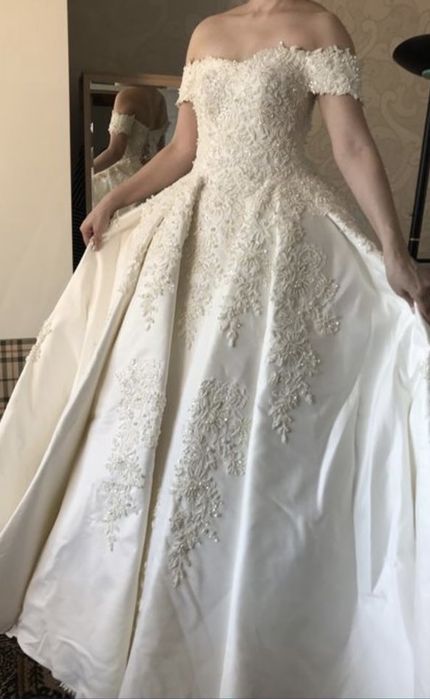 Свадебное платье