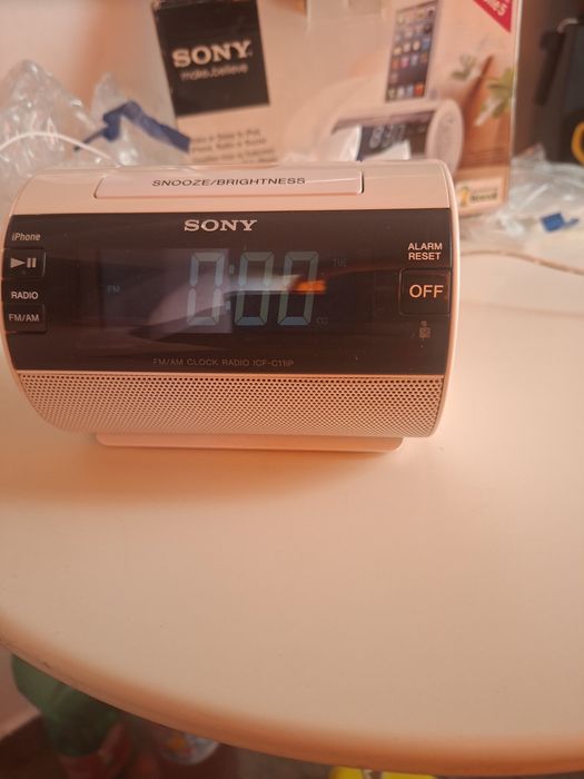 Vand radio ceas sony
