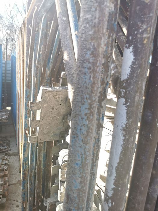 Vand schela metalica in perfecta stare de functionare