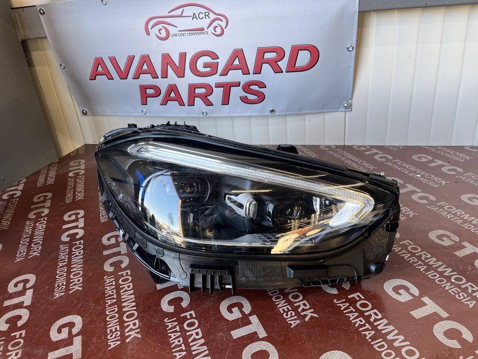 Фар Mercedes C class W206 Led Digital