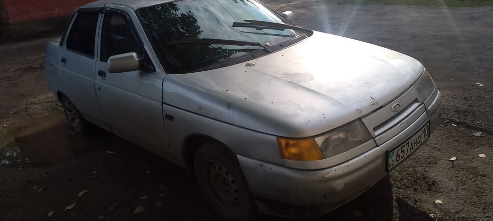 продам ваз 2110 .