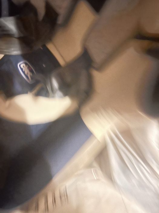 Продам автокресло chicco