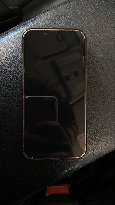 Iphone 13 Pro gold