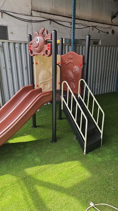 Детская горка с платформой