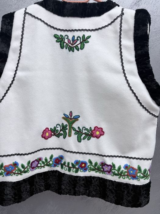 Pieptar traditional brodat manual