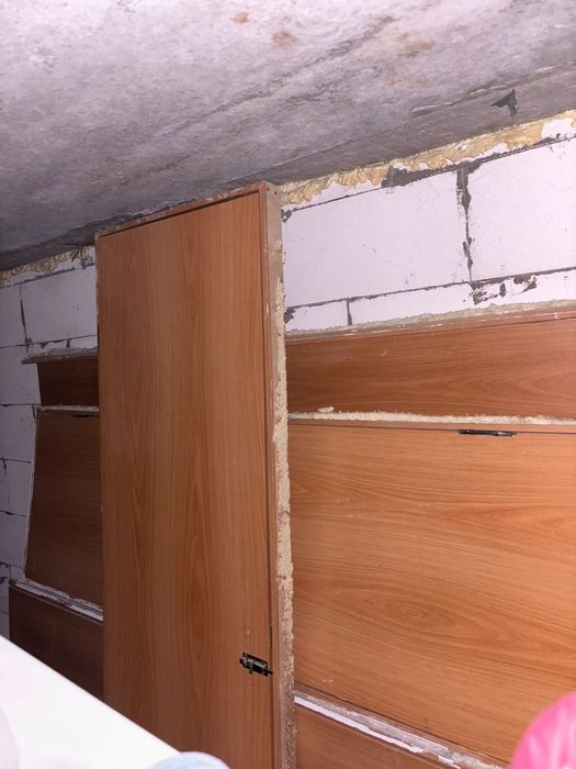 Продам дверй с коробам