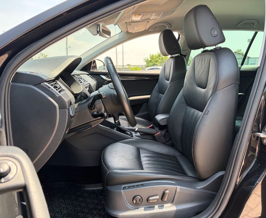 Skoda Octavia 1.6 TDI DSG / GARANTIE 2 ANI / Distronic / Camera / LED / Bord Digital