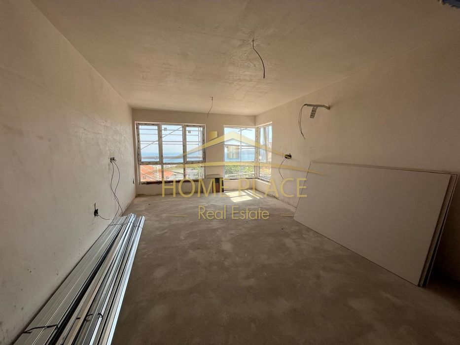 Несравнима и нескриваема морска панорама! Елегантен двустаен апартаме