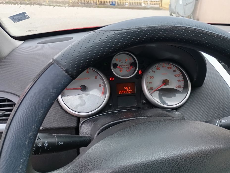 Пежо 207 1.4 газ