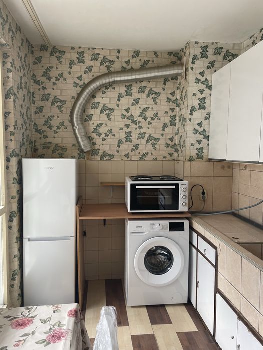 Дава се под наем Тристаен апартамент в Варна, Гръцка махала - 80 кв.м за 408 € - Снимка #5