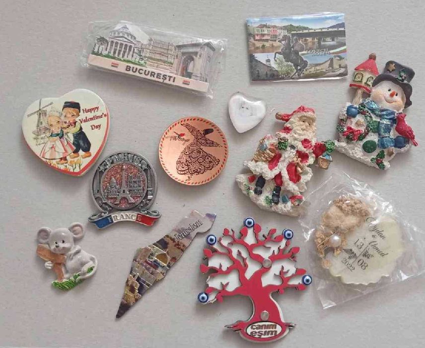 Лот магнити 12 бр.