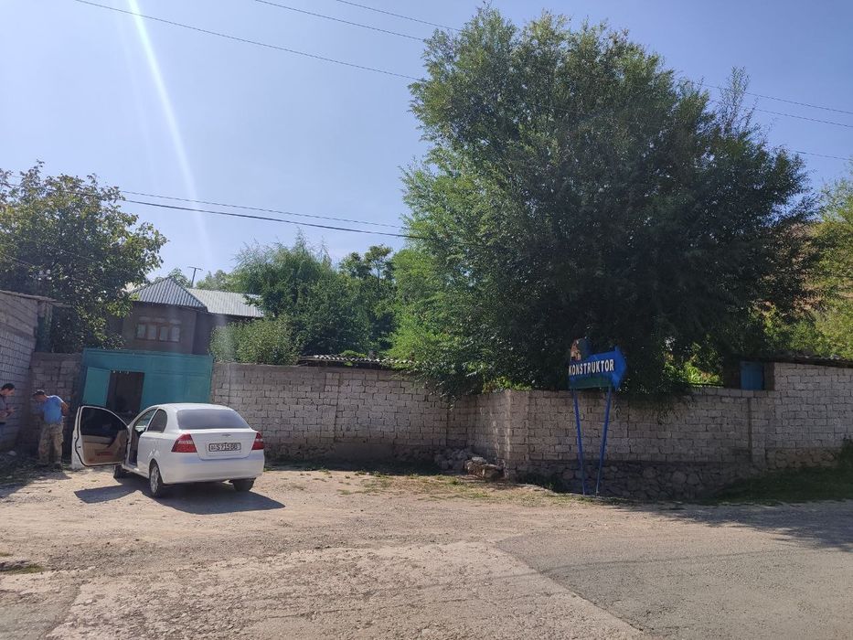 Dacha sotiladi bostonliqda