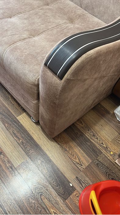 Диван раскладывающийся