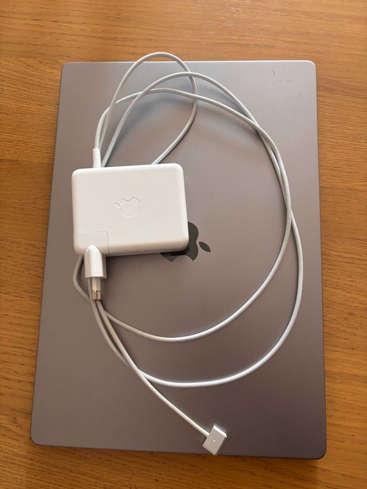 Macbook Pro M1 16inch 32gb ram 1tb ssd