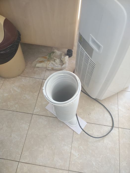 Aparat aer conditionat portabil