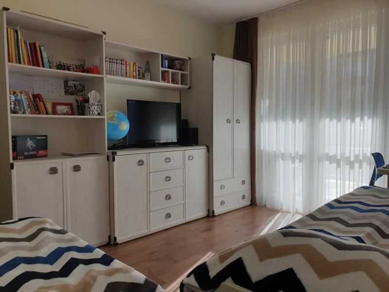 Дава се под наем Тристаен апартамент в София, Витоша - 115 кв.м за 612 € - Снимка #4