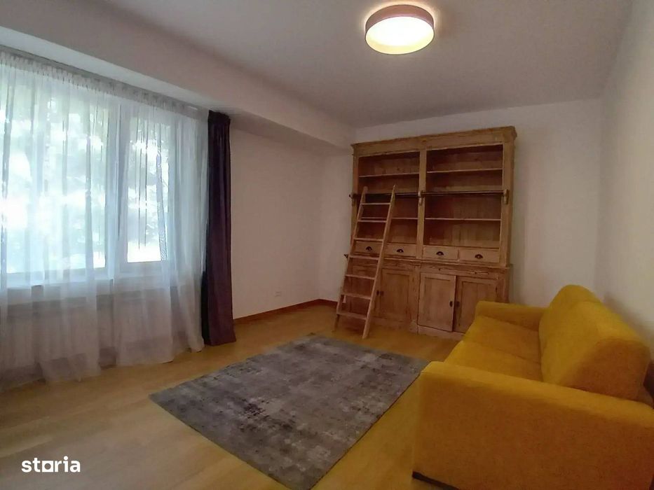 Apartament luminos cu terasă, 3 camere pe Clucerului