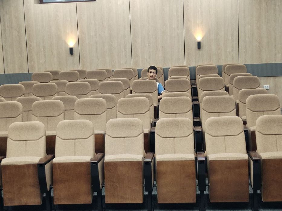 Кресла для театров и залов Teatr o'rindiqlari