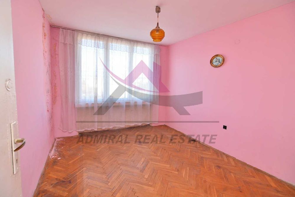 Продава се Четиристаен апартамент в Варна, Лятно кино Тракия - 93 кв.м за 1936 €/кв.м - Снимка #3