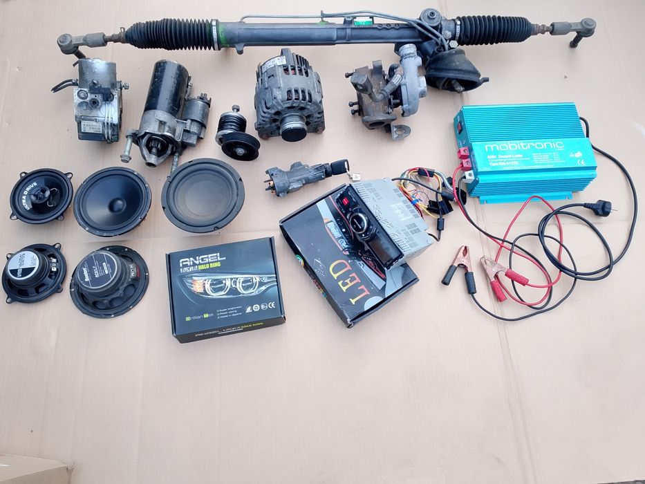 Vând redresor 12v ,radio Alpine  ,piese Audi A4, electronice auto nu