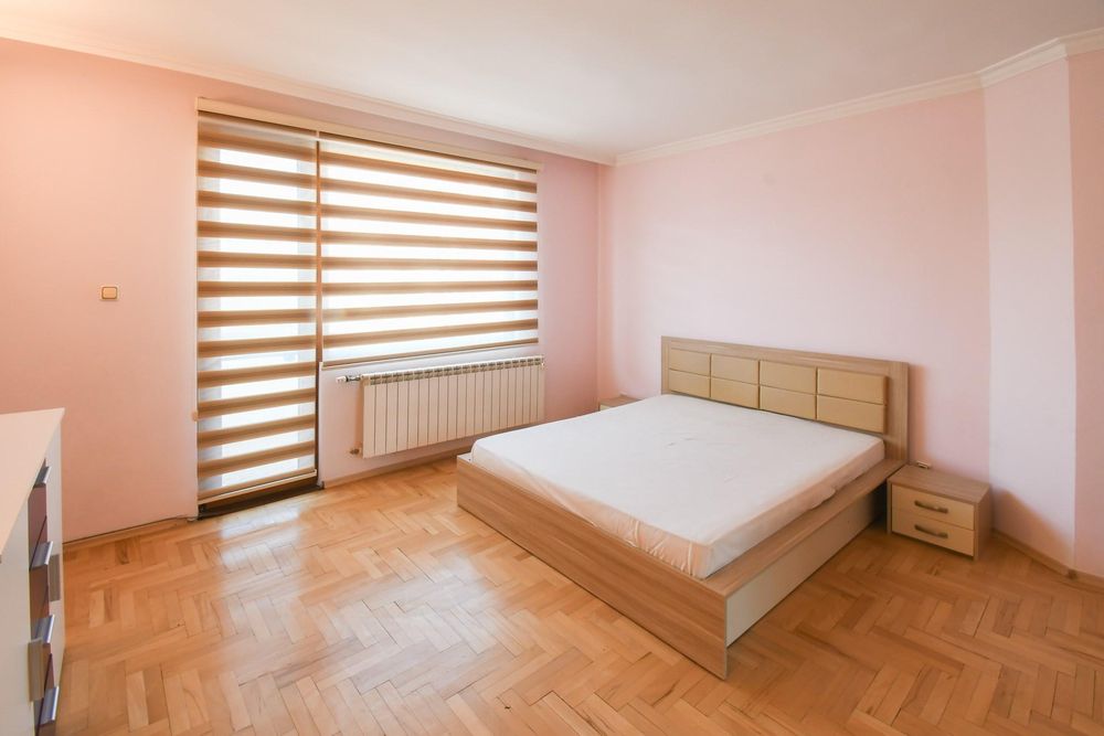 Дава се под наем Етаж от къща в София, Надежда 4 - 150 кв.м за 1196.97 € - Снимка #9