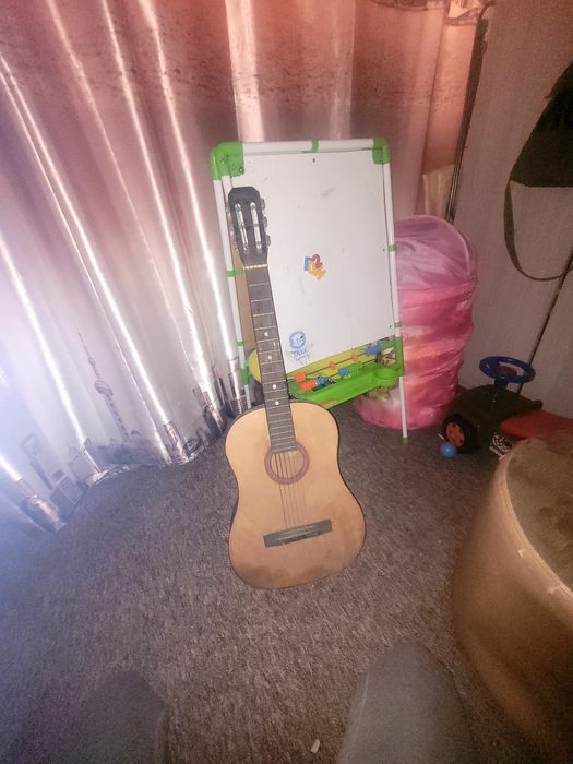 Продам гитару ссср