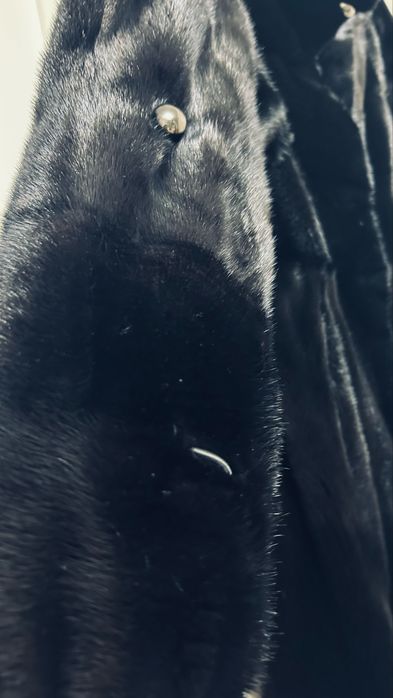 Продаю шубу норковую