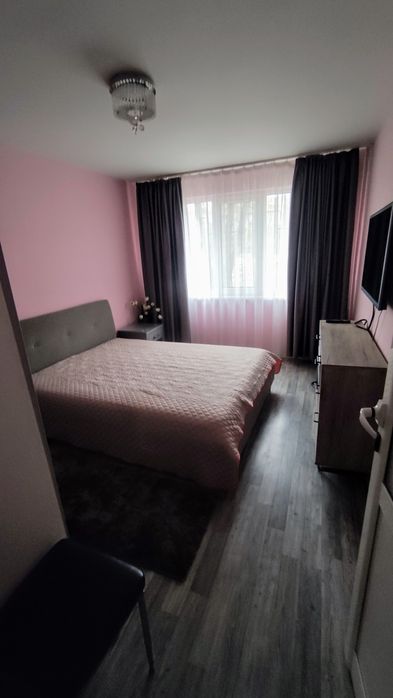 Дава се под наем Тристаен апартамент в София, Люлин 1 - 90 кв.м за 612 € - Снимка #1